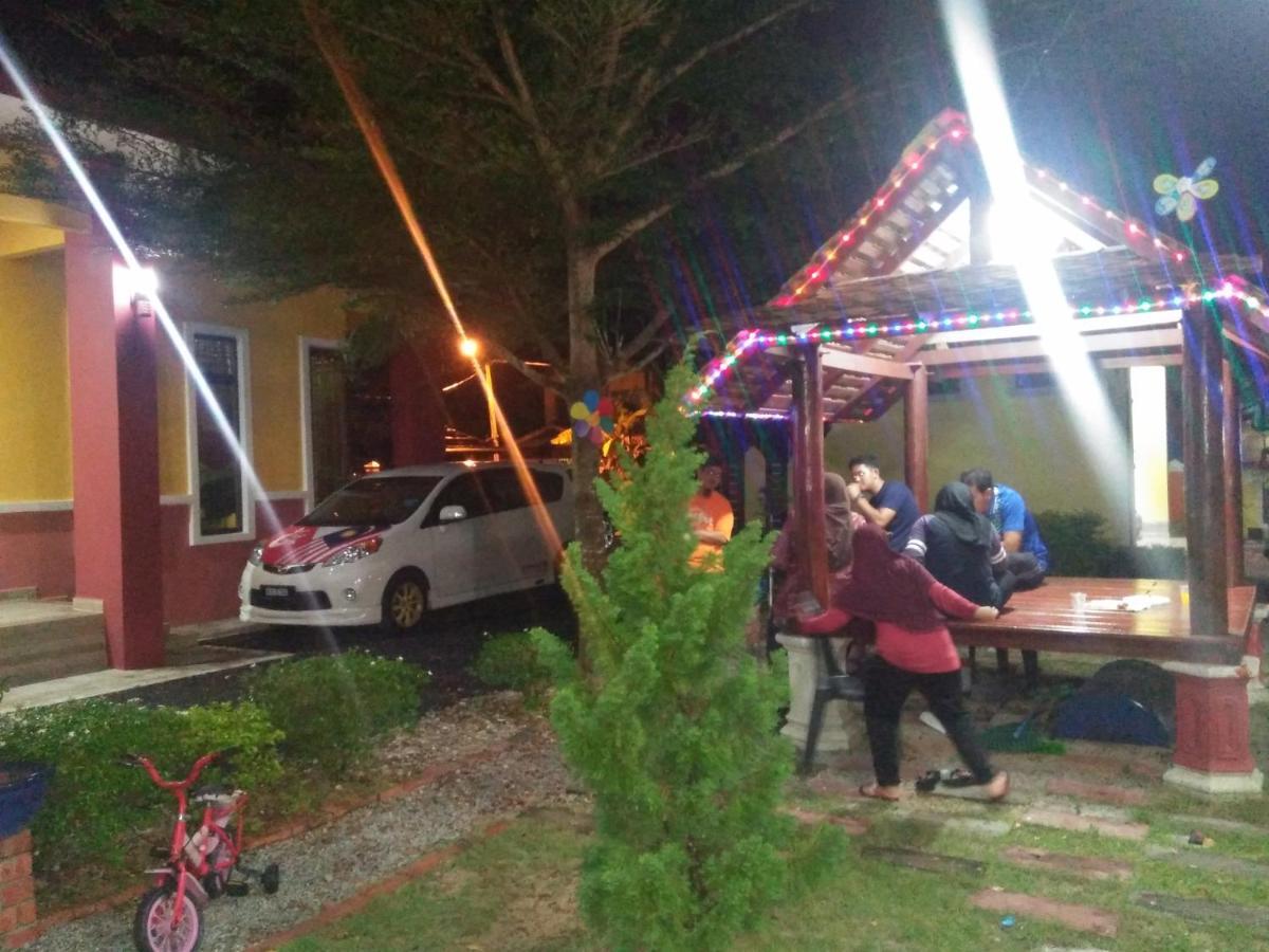 Chalet Kb Wakaf Kayu Κότα Μπάρου Εξωτερικό φωτογραφία